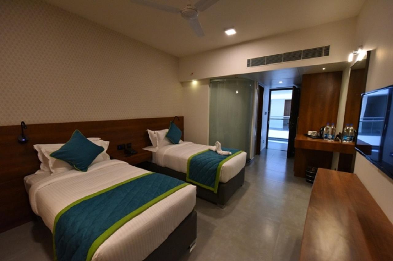 Vivid A Boutique Hotel Tiruchirappalli Eksteriør bilde